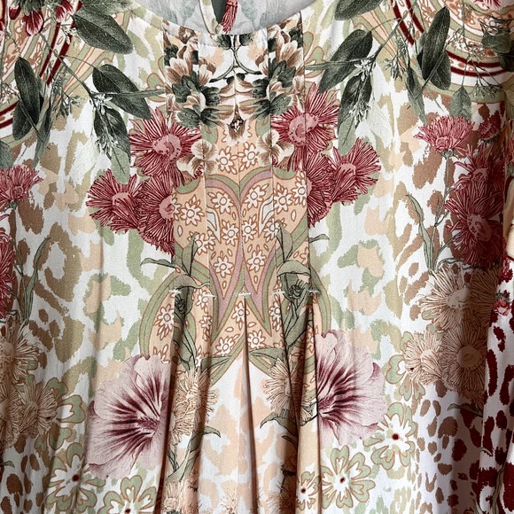 Soft Surroundings Cusabo Top Leopard and Floral Print Size Medium Cream Pink - Picture 9 of 16